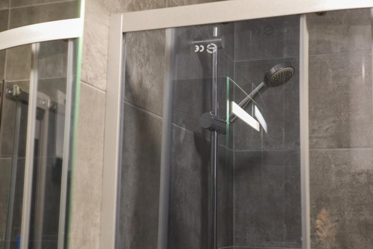 Mall Of Sofia - Urbanlux Retreat, Free Parking エクステリア 写真